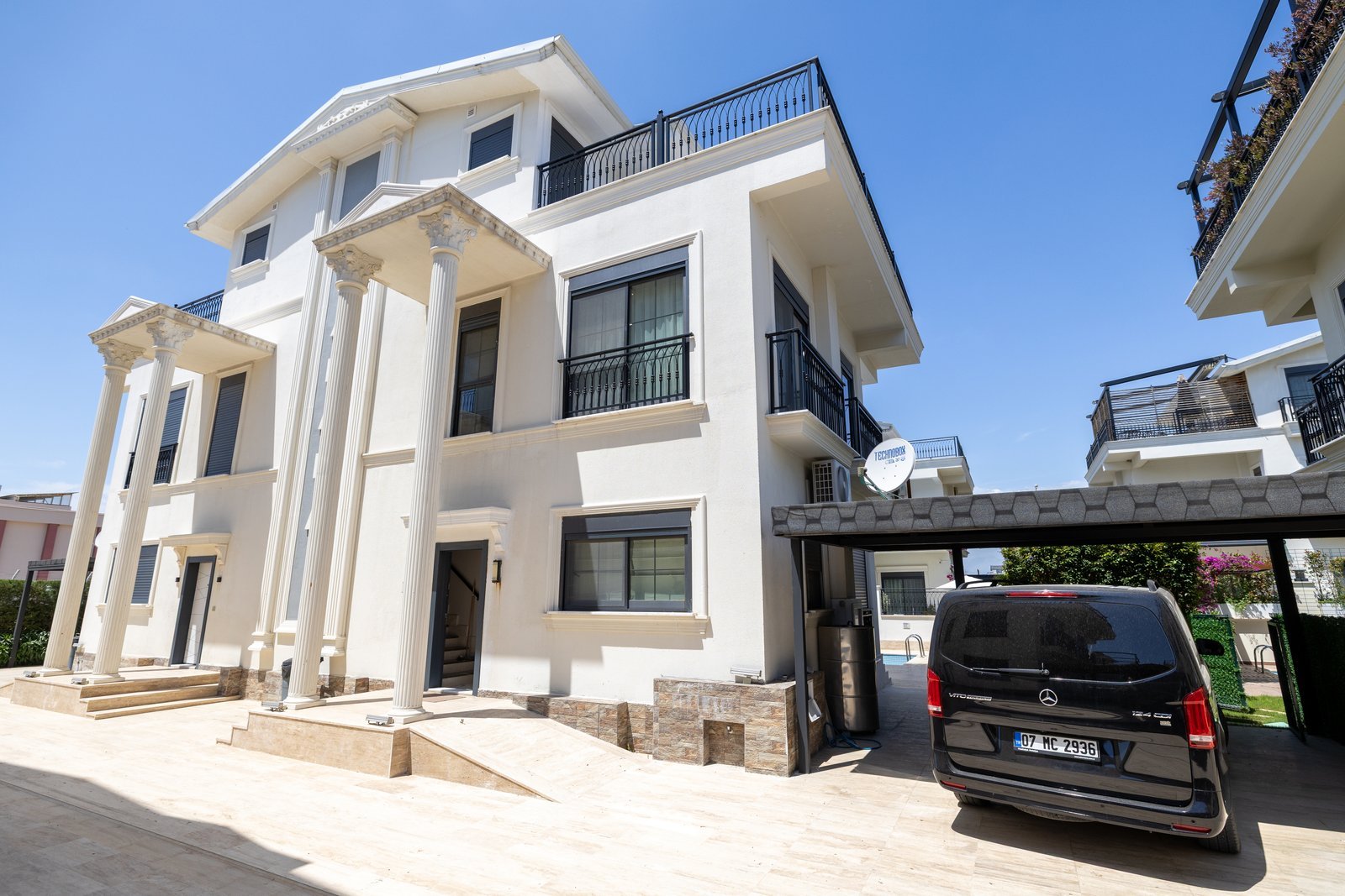 Golf Villa yaşam alanı